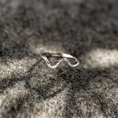 Fashion Water Wave Adjustable Ring – Silver & Gold Electroplated Design