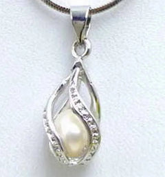 Wish Pearl LOVE Pendant Gift Set – Freshwater Pearl Reveal Necklace (19×41mm)